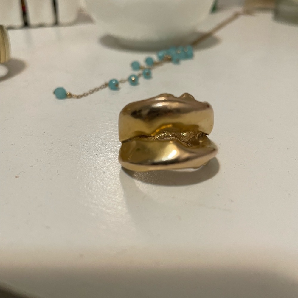 Bold Ring! - Picture 6 of 6